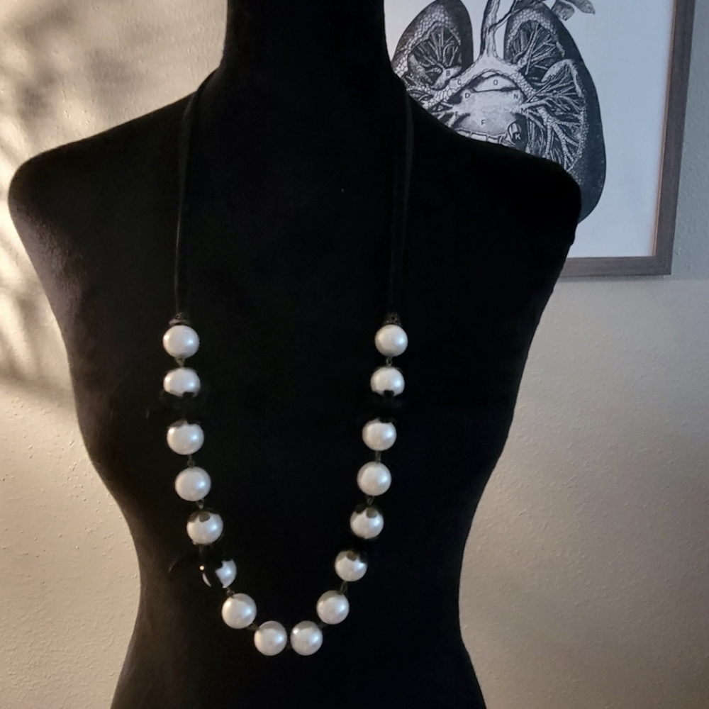 Saks Fifth Avenu Pearl Necklace